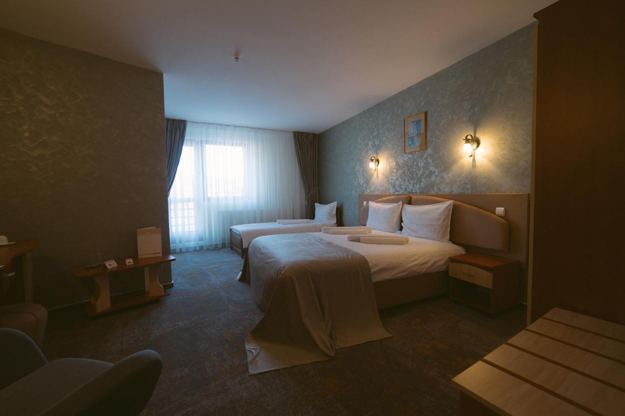 Larotonde Hotel Predeal Exterior photo