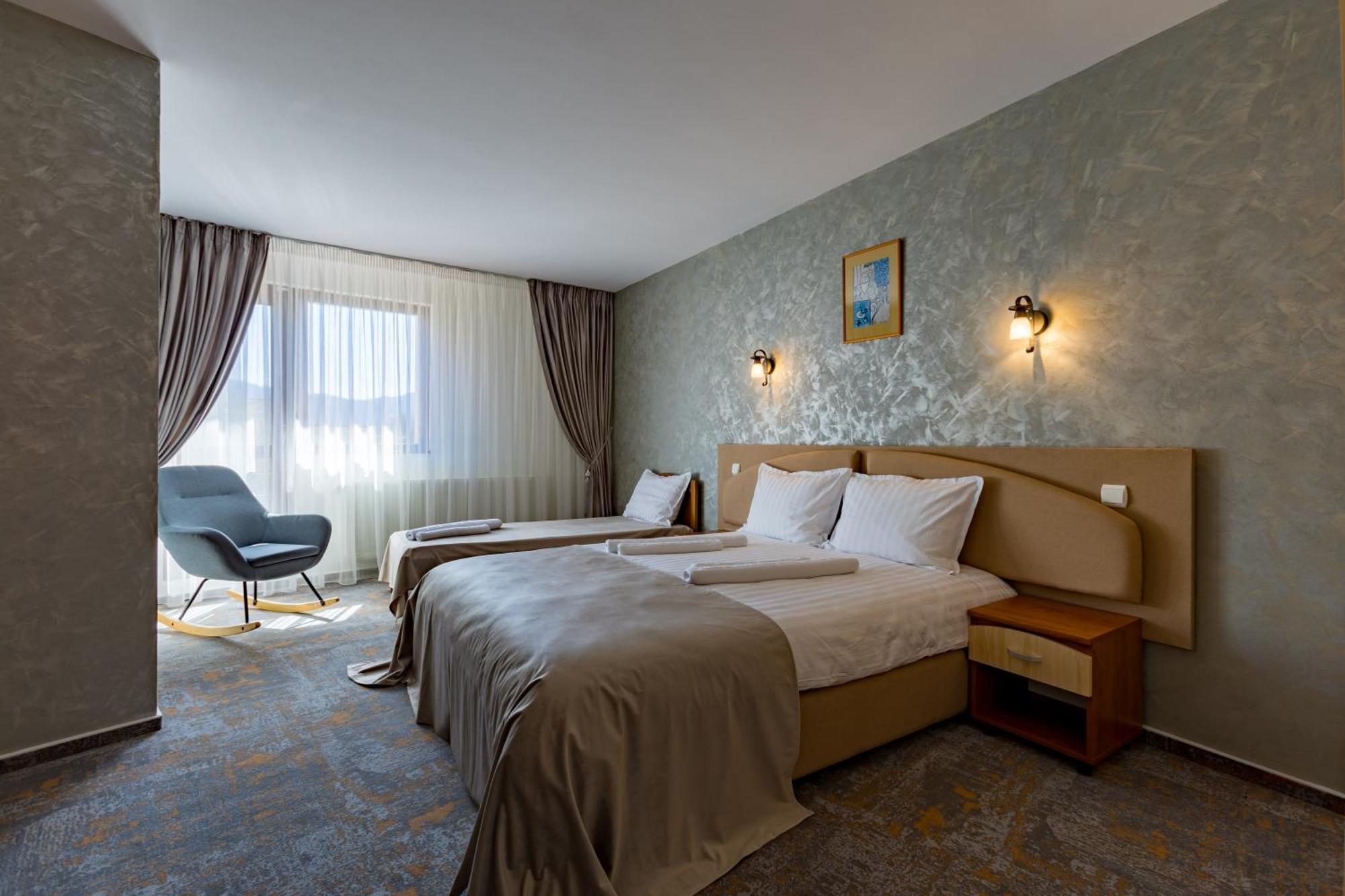 Larotonde Hotel Predeal Exterior photo